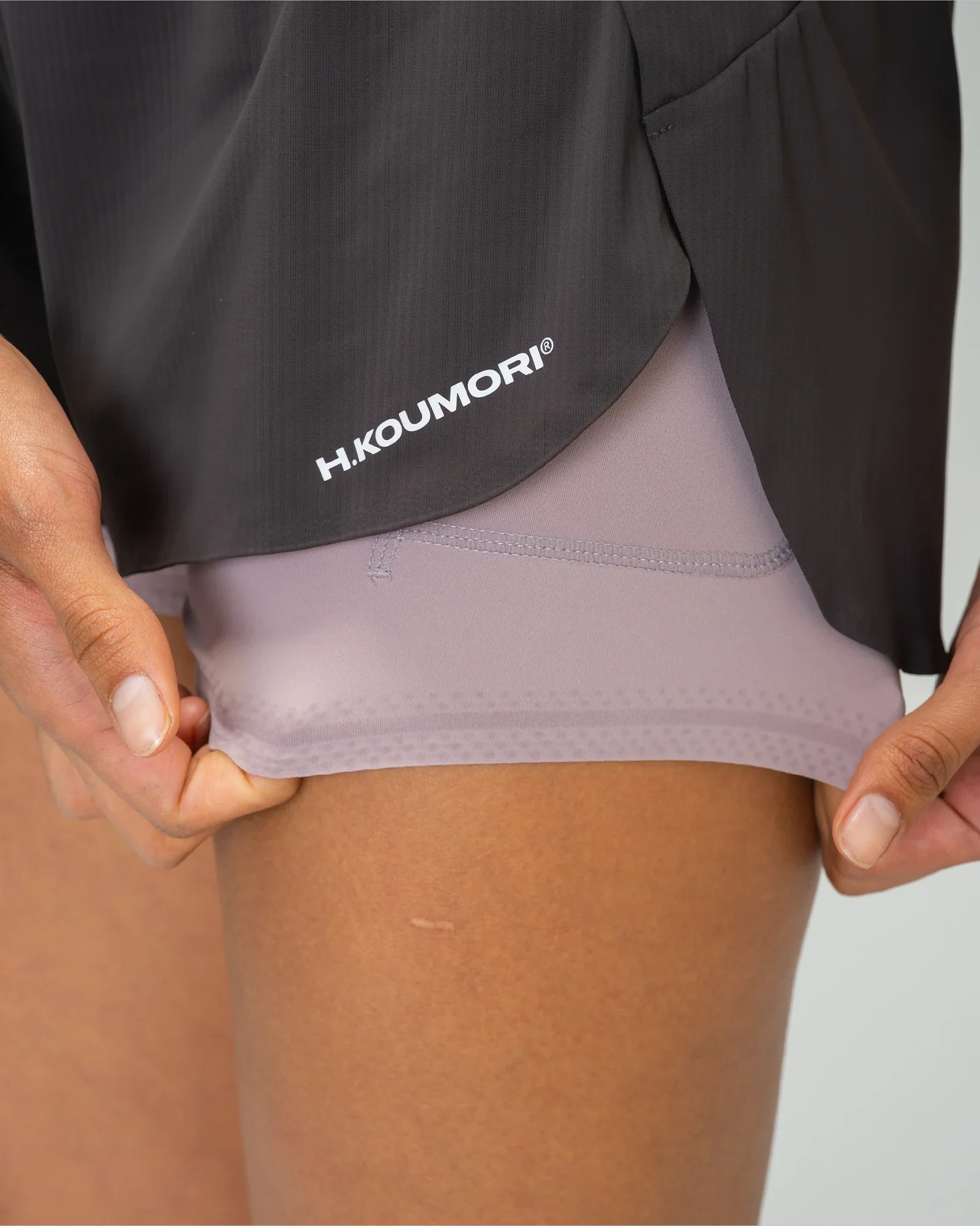 Women's TRAINING SHORT - Image 9
